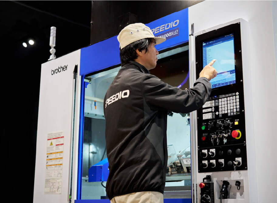 Support apps for the entire manufacturing process without complex operations