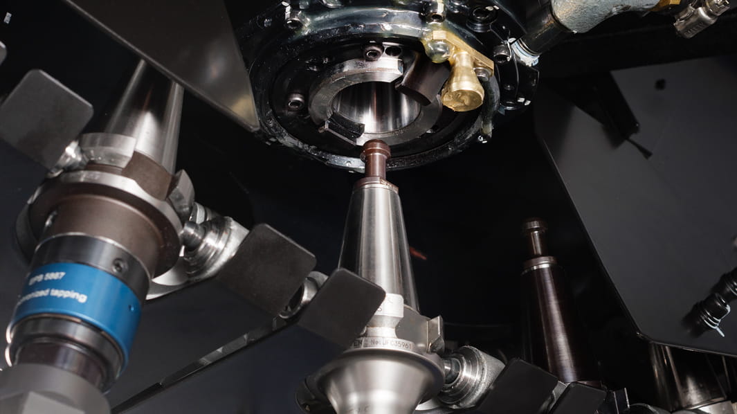 Spindle and tooling image