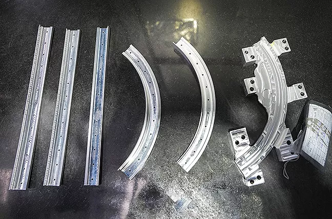 Complex aerospace components machined on Brother U500Xd2.