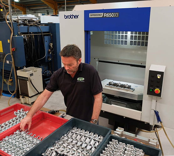 Hope Machine Shop Customer Success Stories - Hope Technology Ltd. | Machine Tools | Brother