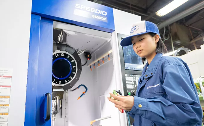 In charge of machining aircraft parts