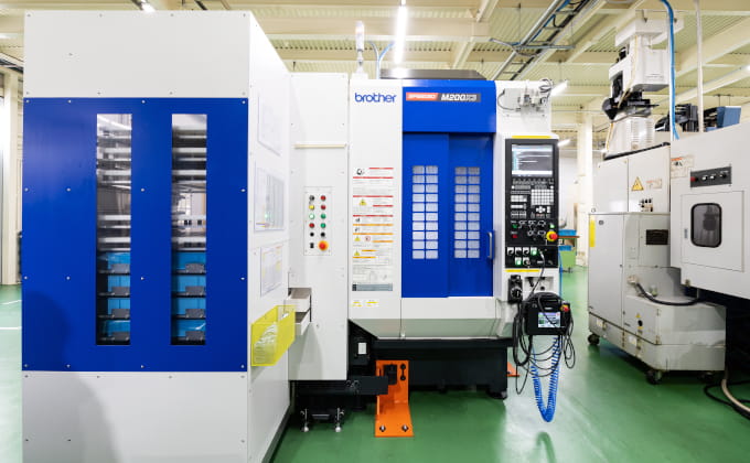 M200X3 Compact Multi-Tasking Machine and BV7-870 Loading System