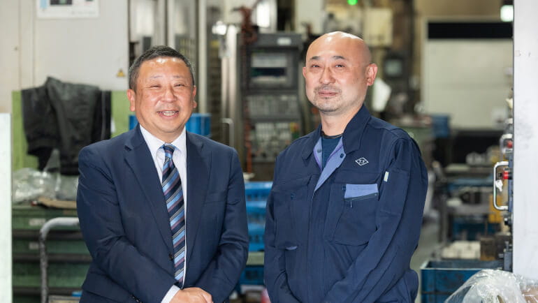 Left: Tatsuya Nakamura, Senior Managing Director, Fujii Machinery Inc. Right: Akihisa Takasu, Representative Director, Takasu Tekkou Co., Ltd.